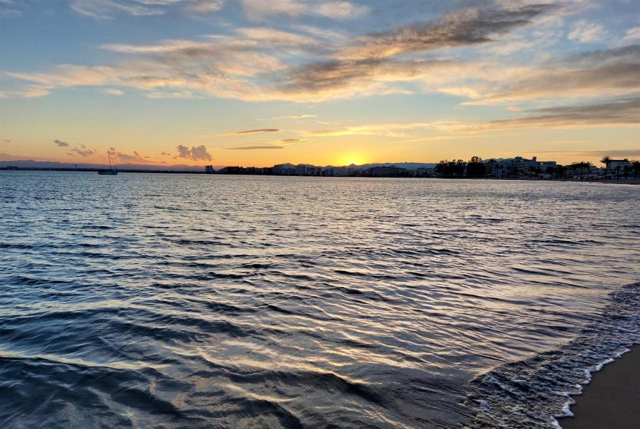 Apartamento En El Mar Росес Екстериор снимка
